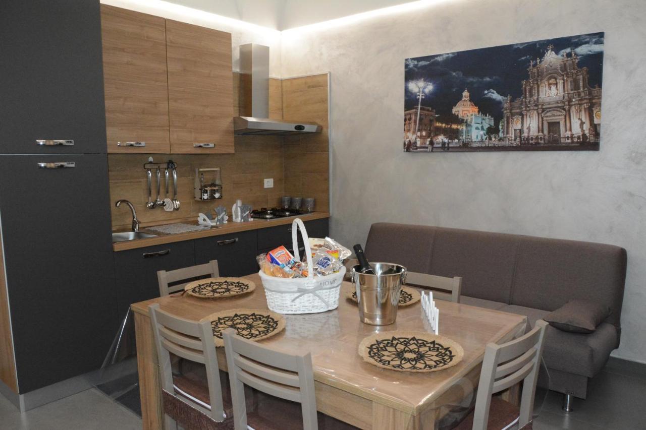 Aitho Apartment 45 Catánia Buitenkant foto