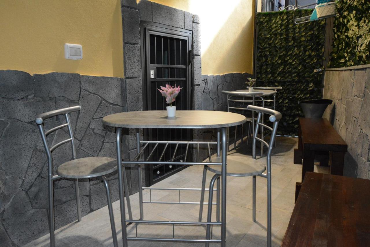 Aitho Apartment 45 Catánia Buitenkant foto