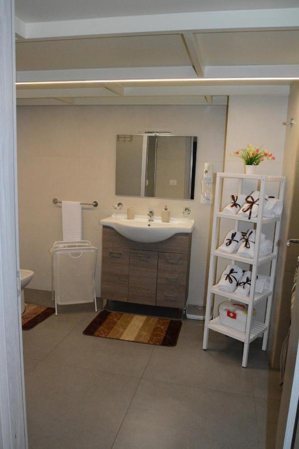 Aitho Apartment 45 Catánia Buitenkant foto