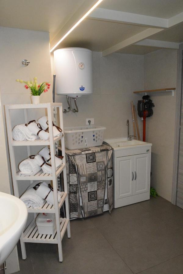 Aitho Apartment 45 Catánia Buitenkant foto