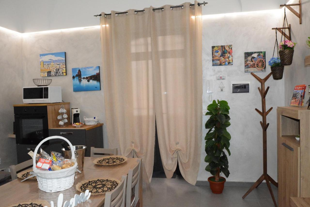 Aitho Apartment 45 Catánia Buitenkant foto